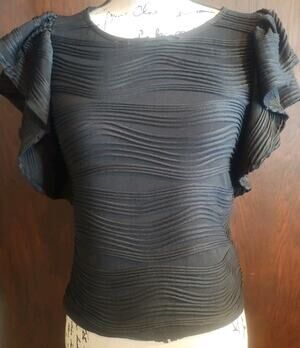 Artsy Cocktail Womens Medium M Art Deco semi sheer Black tiered sleeve formal